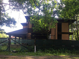 Дом, 275 кв.м на участке 10 сот