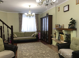 Дом, 320 кв.м на участке 13 сот