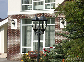 Дом, 330 кв.м на участке 8 сот