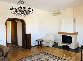 Дом, 350 кв.м на участке 14 сот