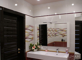 Дом, 330 кв.м на участке 8 сот